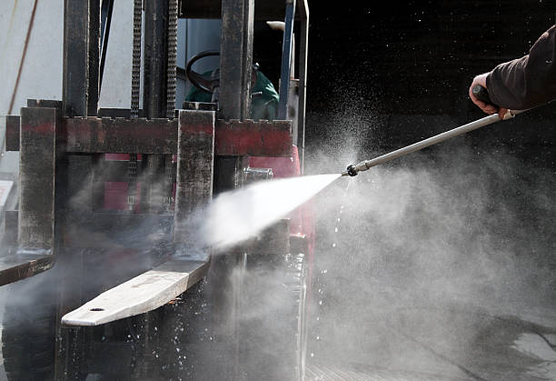 Best Roof Pressure Washing  in Coats Bend, AL